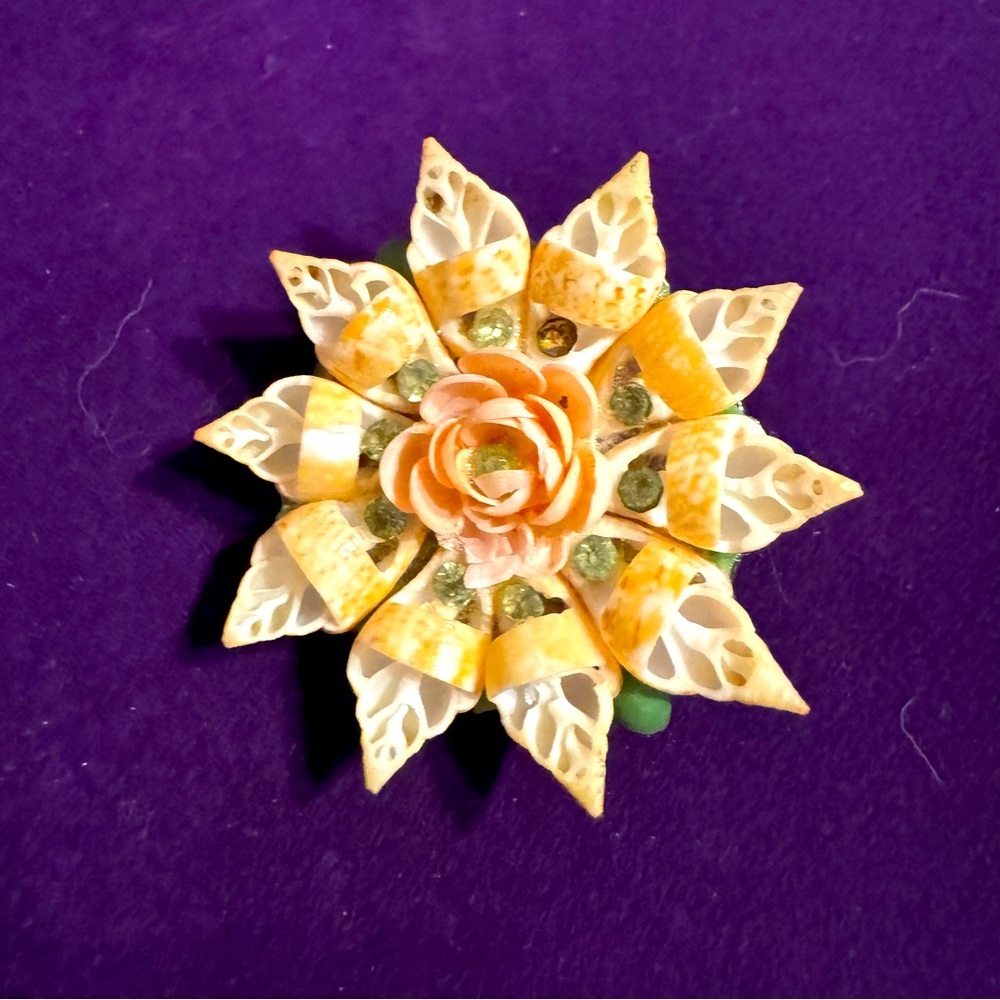 Vintage Seashell Flower Brooch with green bead accents - Picture 2 of 4